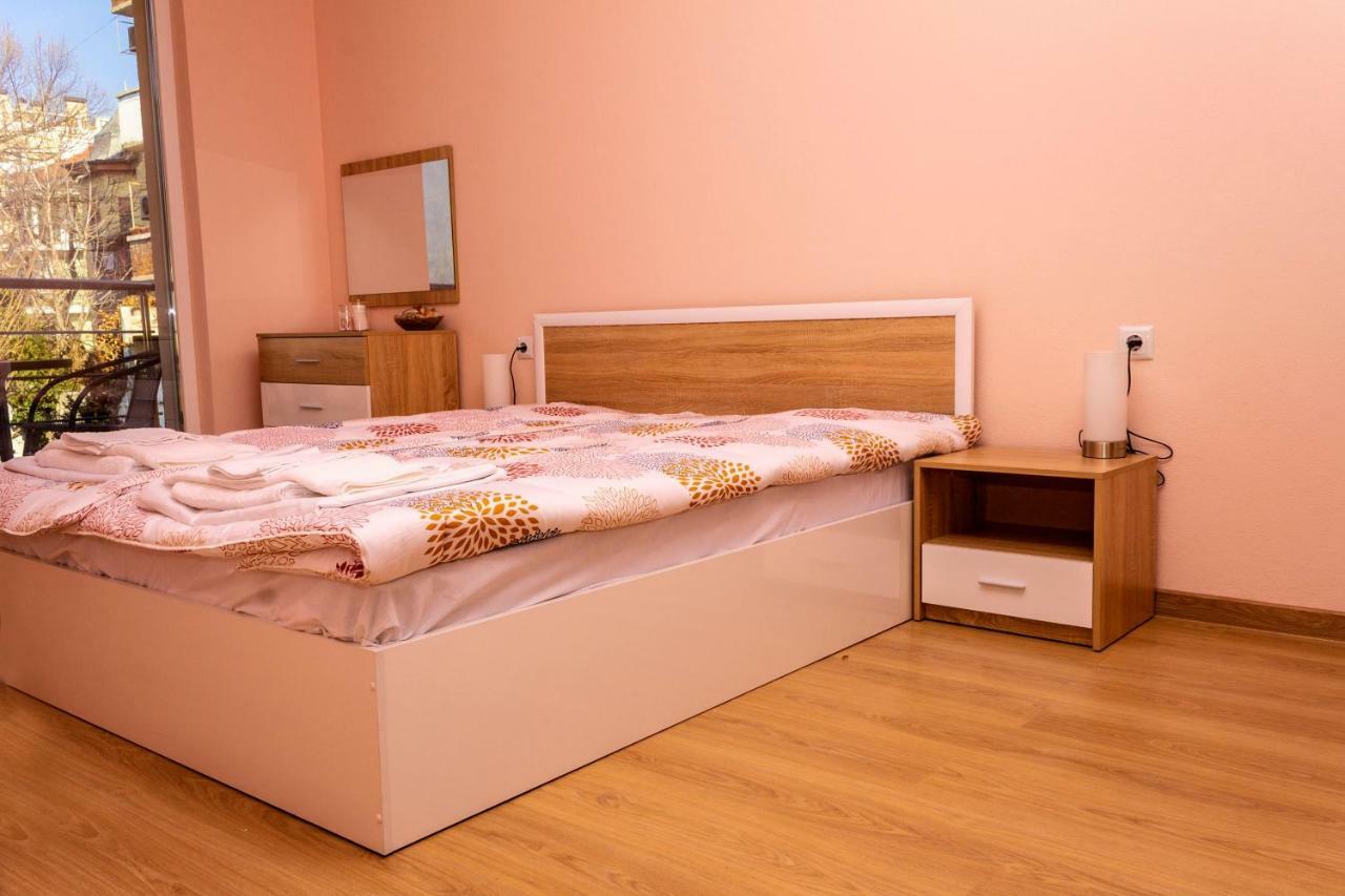 New Star Residence Бургас Екстериор снимка